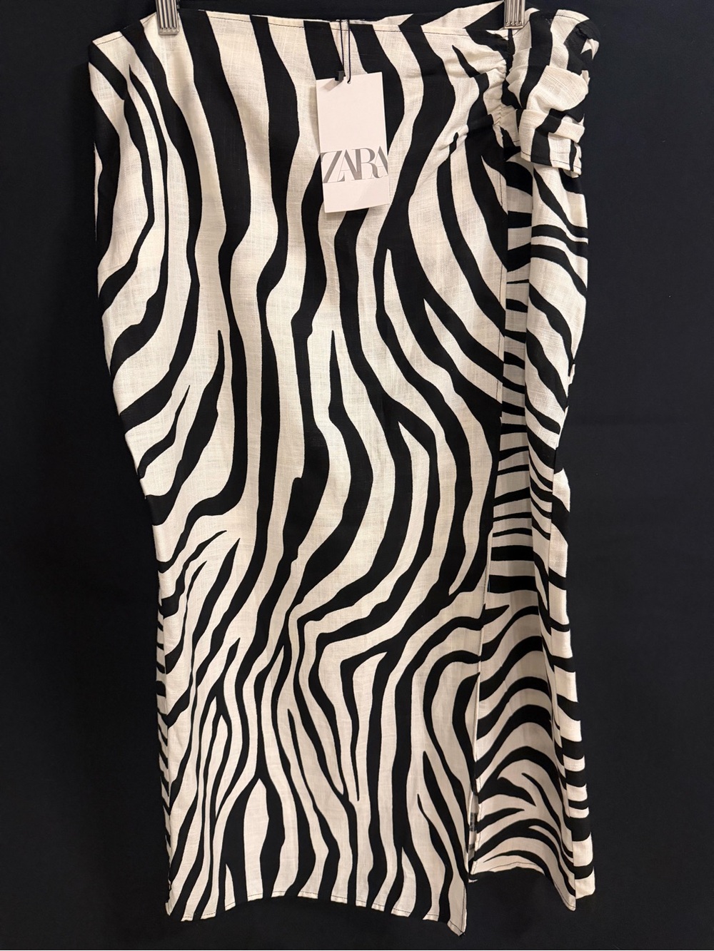 ZARA Black and White Zebra-Print Pencil Skirt